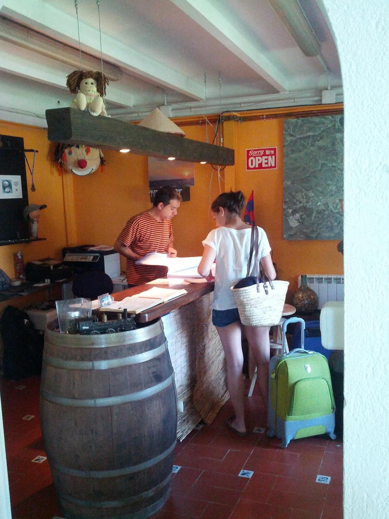 Alberg Costa Brava يانكا المظهر الخارجي الصورة
