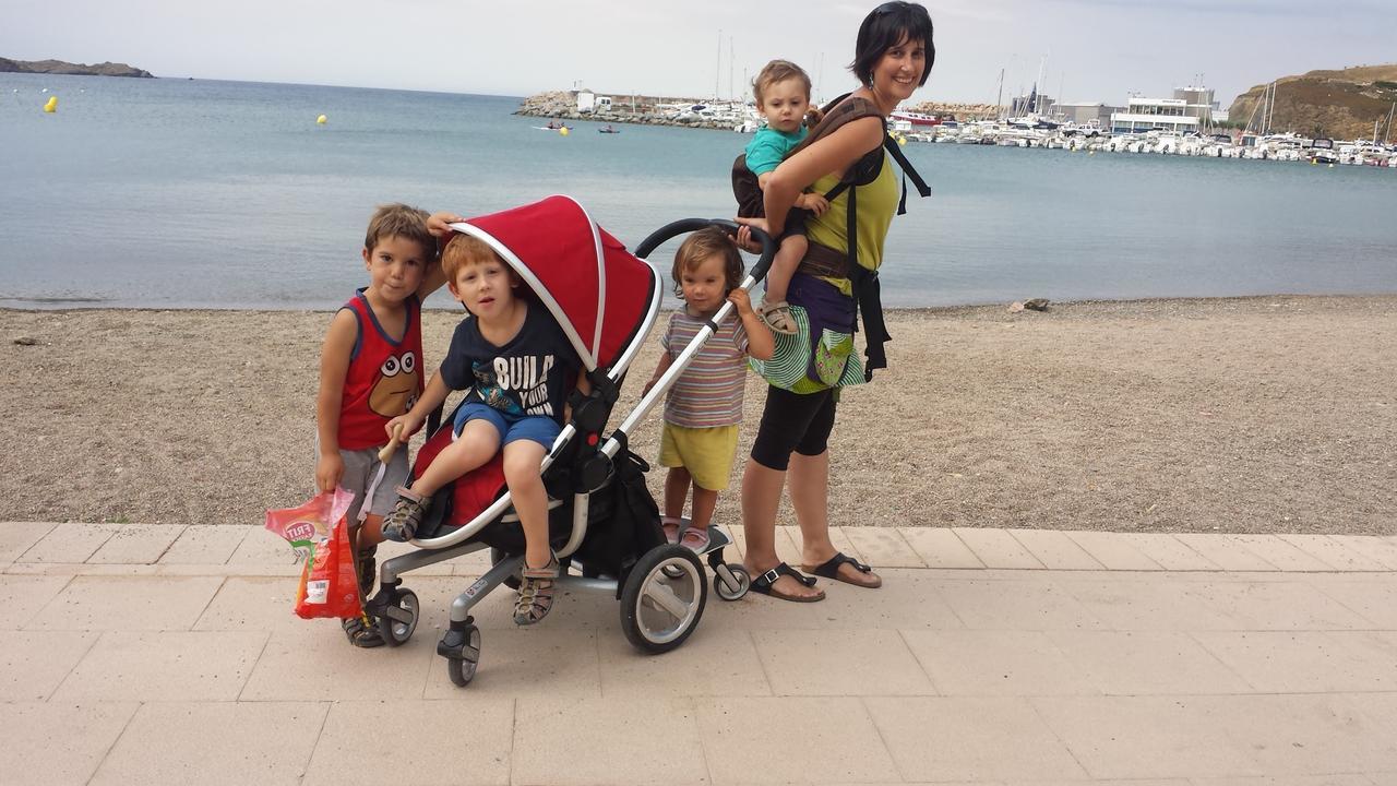 Alberg Costa Brava يانكا المظهر الخارجي الصورة