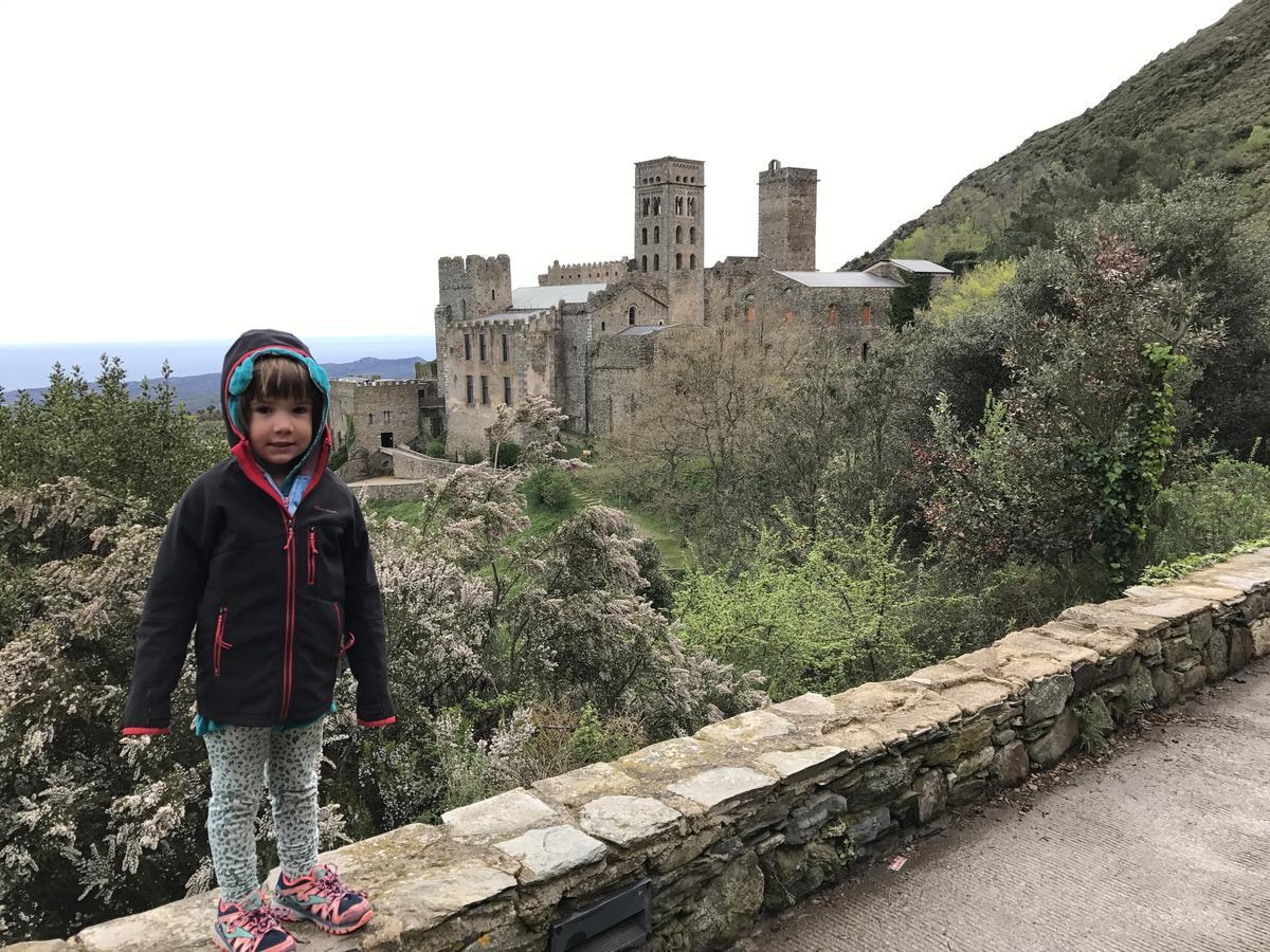 Alberg Costa Brava يانكا المظهر الخارجي الصورة